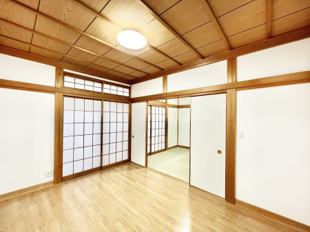 ���̑����ρ@�؂̉����肪�₳�����t���[�����O�͈��炬�������炷�Z��ԁ@