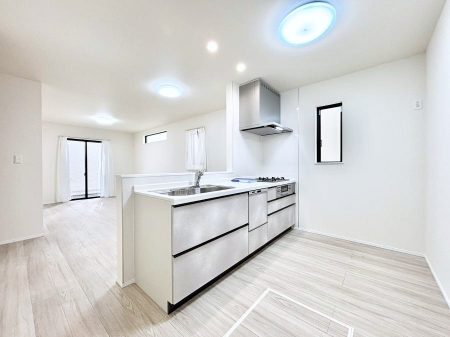 �L�b�`���@�J�E���^�[�z���Ɋy����������ׂ�B�����̂������������Ɣ��������Ȃ肻���ł��ˁB