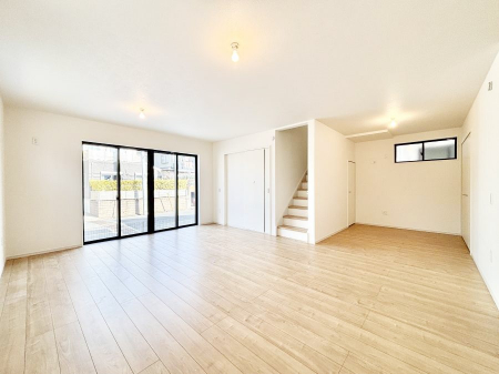 ���̑����ρ@�Ƒ������R�ƏW�܂�e���̃X�y�[�X�ɂȂ肻��