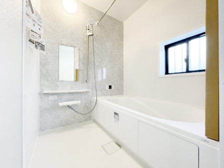 �����@����̔�������Ă���閾�邢�������̂���o�X���[��