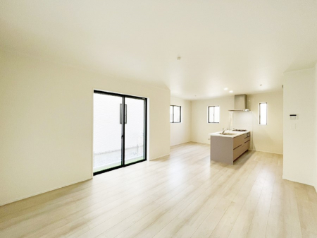 ���̑����ρ@�Ƒ������R�ƏW�܂�e���̃X�y�[�X�ɂȂ肻��