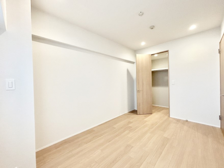 �Q���@�E�H�[�N�C���N���[�[�b�g�̊��p�Ő�����Ԃ��L�X���g�����������܂�  