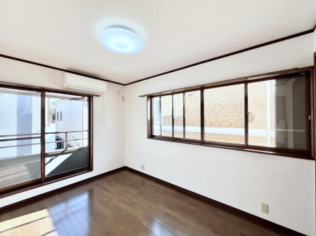 ���̑����ρ@2�ʍ̌����m�ۂ������邢��ԁB�Ƒ��݂�Ȃ����K�ȕ�炵����������݌v�ł��B