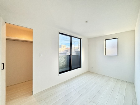 �Q���@�E�H�[�N�C���N���[�[�b�g�����邨�����B�G�߂��Ƃ̓���ւ����s�v�ŕ֗��ł��I