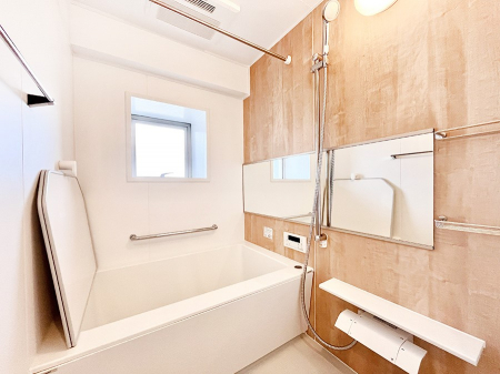 �����@����̔�������Ă���閾�邢�������̂���o�X���[��  