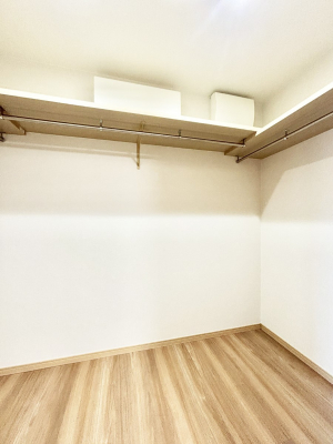 ���̑��@�ߗނ��n���K�[�Ɋ|�����܂܎��[�ł���WIC�B�ߗނ̐������ڂ����₷���ĕ֗��ł��I