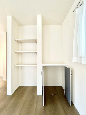 ���̑����ρ@���r���O���[�B�����Ɏ��[������ƕ����W�܂�LDK���X�b�L���Еt�������ł��ˁB  