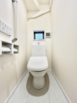 �g�C���@�g�C����1�K��2�K���ꂼ��ɔz�u����Ă��ĂƂĂ��֗��ł��B 