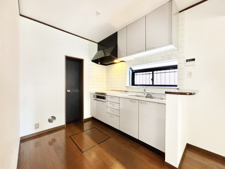 �L�b�`���@��Ƃ肠��L�b�`���ł͂��Ƒ��Ɗy�������������ł��܂��B