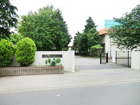 ���ӊ��@���w�Z 900m �D���s���O�R���w�Z