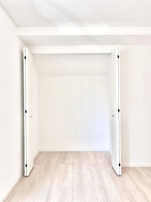 ���[�@�����Ղ�̎��[�X�y�[�X�ŉ��K�ɕ�点���� 