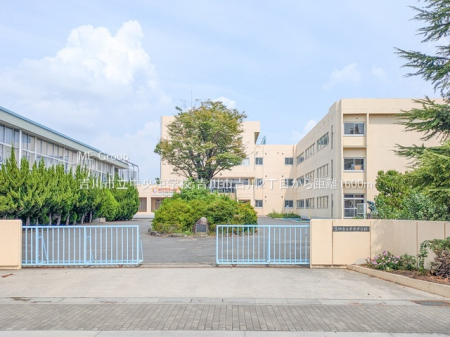 ���ӊ��@���w�Z 1600m �g��s���������w�Z