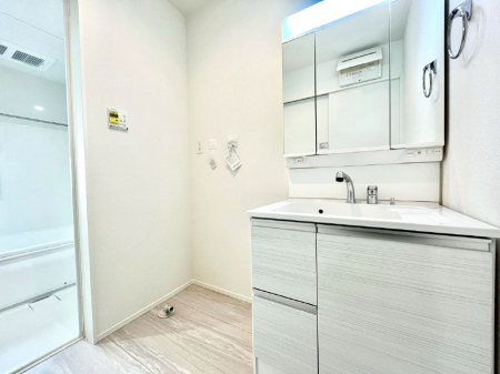 ���̑��@�������̂�����K��Ԃł��B�����̐g�x�x���C�����ǂ����g�������܂��B 