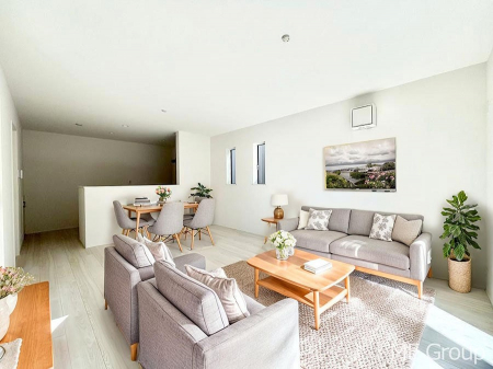 ���r���O�@���Ƒ��̓��₩�Șb�����ŕ�܂�閾�邢���r���O  ���Ƌ��CG�ł�