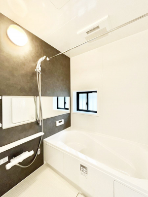 �����@����̔�������Ă���閾�邢�������̂���o�X���[��