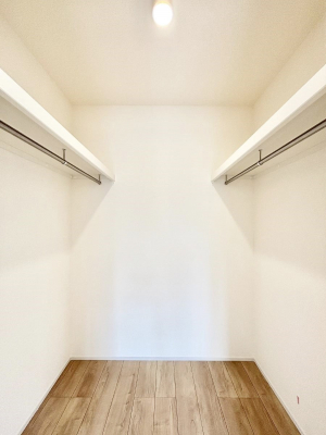 ���̑��@�ߗނ��n���K�[�Ɋ|�����܂܎��[�ł���WIC�B�ߗނ̐������ڂ����₷���ĕ֗��ł��I