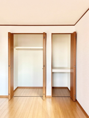 ���[�@�m���̃N���[�[�b�g�B���s��������̂Ō���̈ߗނ�����������܂�܂��B