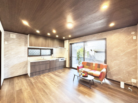 ���r���O�@�A�N�Z���g�N���X���������ȃ��r���O�B�Ƒ��ł̂�т肭�낰��L�X�X�y�[�X�B