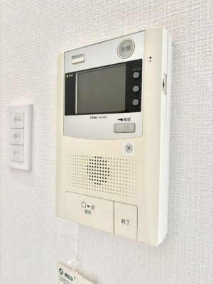 ���̑����ρ@TV���j�^�[�t�C���^�[�z���ŃZ�L�����e�B�ʂɂ��z���I