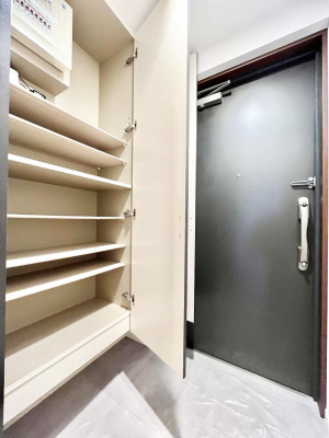 ���ց@���[�t���̌��ւŋC�����悭���Ƒ����}��������܂�    