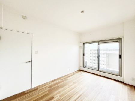 ���̑����ρ@�o���R�j�[���J�������v���X���Ă����m��