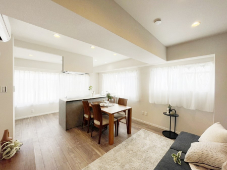 ���̑����ρ@�Ƒ������R�ƏW�܂�e���̃X�y�[�X�ɂȂ肻��