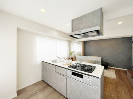 �L�b�`���@�������������I�ɁA�y�����I�V�X�e���L�b�`��