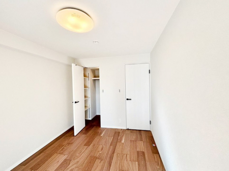 �q�������@�E�H�[�N�C���N���[�[�b�g�t���̂������ŏ[�������v���C�x�[�g���Ԃ��߂����܂��B