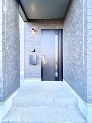 ���ց@��؂ȉƑ��A���q���o�}���錺�ցB