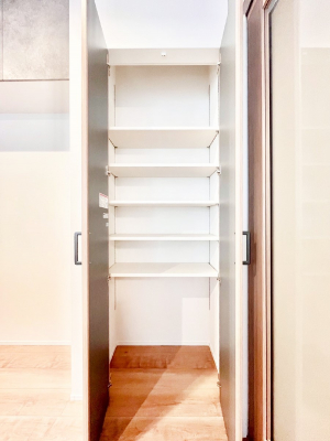 ���̑����ρ@�H�ނ̃X�g�b�N�͂������A���p�i�̎��[�Ȃǎg�����͂��낢��  