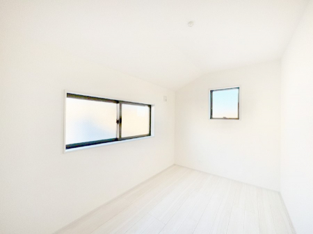 �Q���@�g���₷���`�Ńx�b�g��Ƌ�̒u�����ɂ����邱�Ƃ�����܂���B   