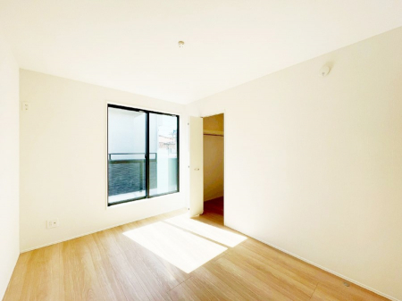 ���̑����ρ@�o���R�j�[���J�������v���X���Ă����m��