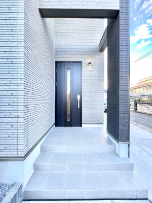 ���ց@��؂ȉƑ��A���q���o�}���錺�ցB