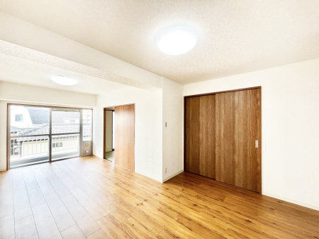 ���̑����ρ@�傫�ȑ����炽���Ղ�̗z���ƕ�����������_�C�j���O  