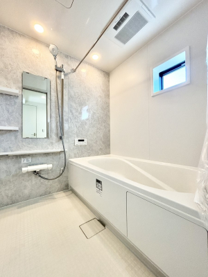 �����@����̔�������Ă���閾�邢�������̂���o�X���[��