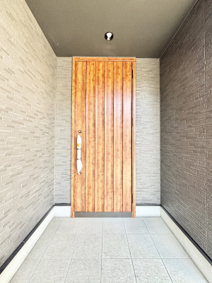 ���ց@�Z�܂��̊�����o����A���փh�A�B 