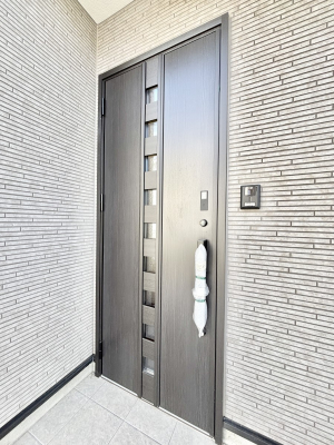 ���ց@�Z�܂��̊�����o����A���փh�A�B 