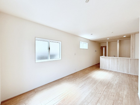 ���̑����ρ@�Ƒ��̏Ί炪���R�Ɛ��܂�Ă���A����ȕ��͋C�̃_�C�j���O�Ɏd�オ���Ă��܂� 