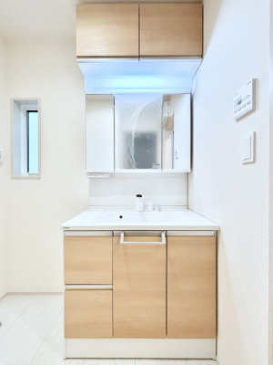 ���ʑ�E���ʏ��@�傫�����₷���O�ʋ��Ő�����������ʑ�́A�g�����Ȃ݃`�F�b�N�┧�̂������ɂ������߂ł��B 