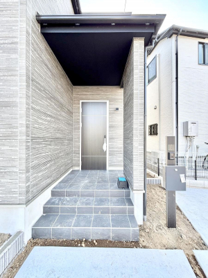 ���ց@��؂ȉƑ��A���q���o�}���錺�ցB