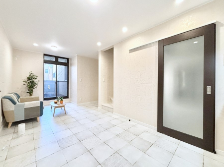 ���r���O�@�Ƒ��c���̎��Ԃ����������Ȃ��났�̃��r���O�_�C�j���O�B   