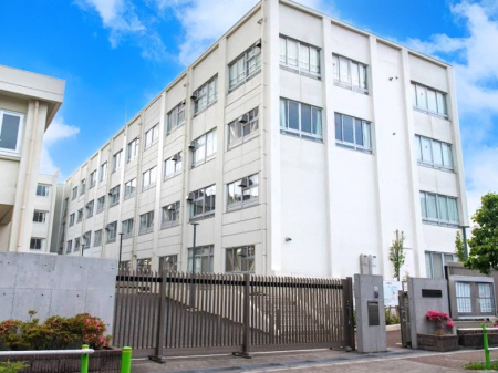 ���ӊ��@���w�Z 800m ���旧����񒆊w�Z