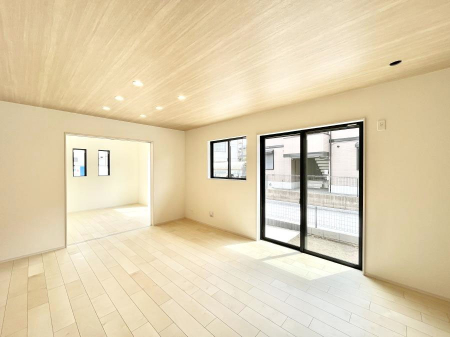 ���̑����ρ@�傫�ȑ����炽���Ղ�̗z���ƕ����������郊�r���O  