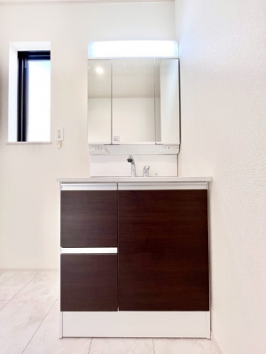 ���ʑ�E���ʏ��@���[�͂Ƌ@�\���ɗD�ꂽ���ʉ��ϑ�