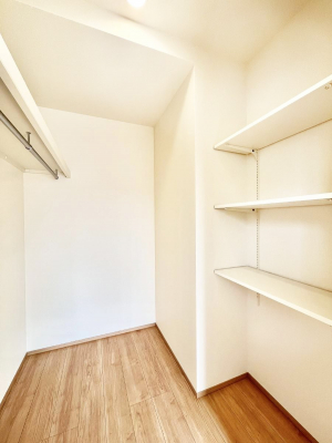 ���̑��@�ߗނ��n���K�[�Ɋ|�����܂܎��[�ł���WIC�B�ߗނ̐������ڂ����₷���ĕ֗��ł��I