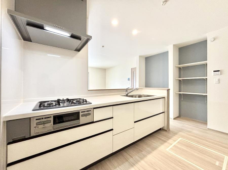 �L�b�`���@���������Ȃ���ł����Ƒ��Ƃ̉�b���y���߂�ΖʃL�b�`��