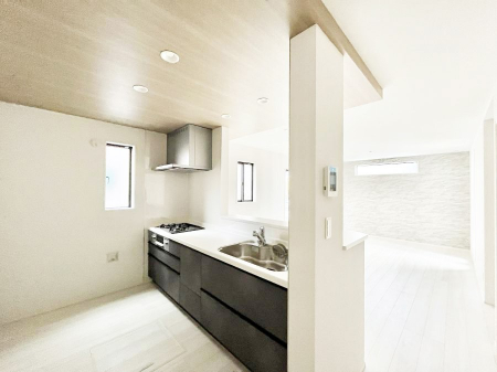 �L�b�`���@���������Ȃ��炲�Ƒ��Ƃ̉�b���y���߂�ΖʃJ�E���^�[�L�b�`��