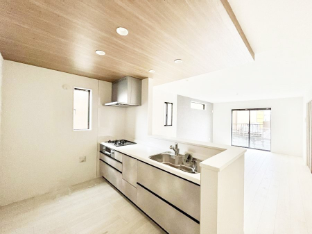 �L�b�`���@���������Ȃ��炲�Ƒ��Ƃ̉�b���y���߂�ΖʃJ�E���^�[�L�b�`��