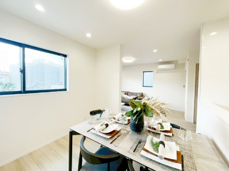 ���̑����ρ@�Ƒ������R�ƏW�܂�e���̃X�y�[�X�ɂȂ肻��