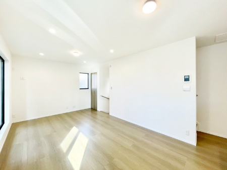 ���̑����ρ@�Ƒ������R�ƏW�܂�e���̃X�y�[�X�ɂȂ肻��